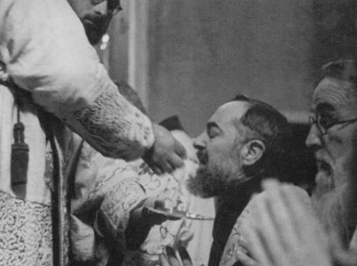 Le Padre Pio parle au monde (2 messages après sa mort) Padrepio6