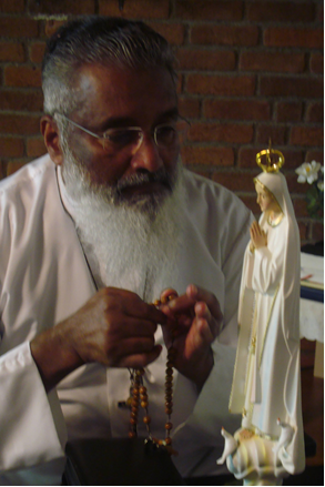 Compte- rendu de la Retraite du Père James Manjackal tenue en juillet... James-sous-la-priere